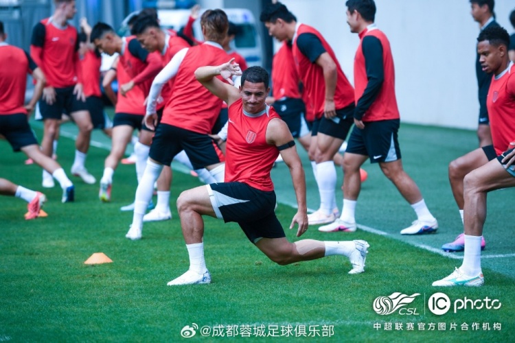 阿洛伊西：西班牙有球进攻与无球防守特别值得学习