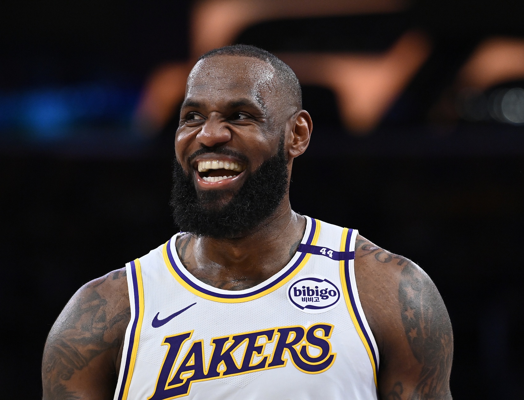 阿里扎:詹姆斯为NBA创造数十亿财富 商业层面他被亏待 阿里扎:詹姆斯为NBA创造数十亿财富 商业层面他被亏待