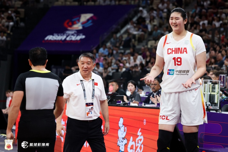 中国女篮18日赴欧拉练 宫鲁鸣：世界杯是中期大考