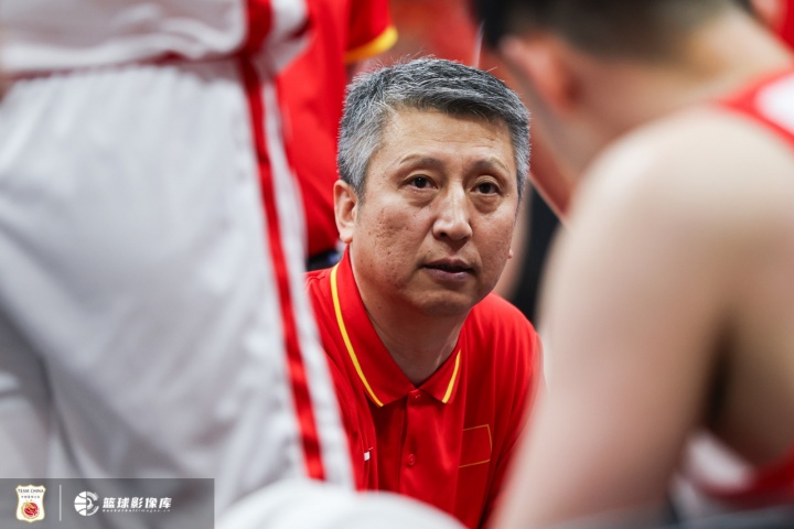 马健:中国男篮就是技不如人 要从球员到教练到管理者都提升能力