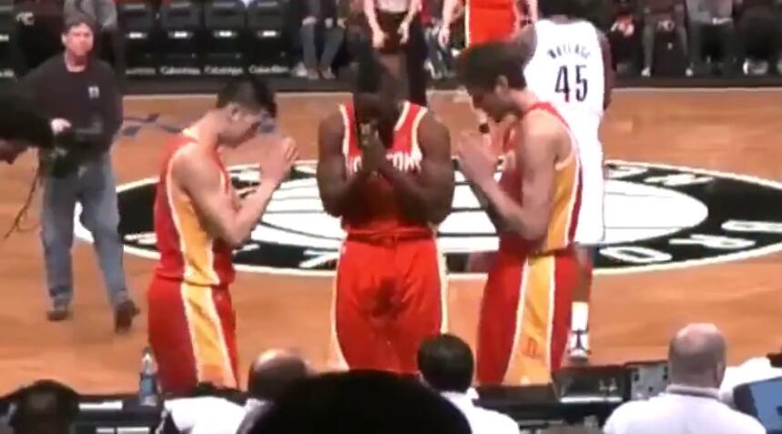 贝弗利:刚进NBA一无所知 只看到哈登像摇滚明星&林书豪被围观