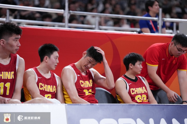 媒体人:男篮攻防全无章法默契频丢篮板 如赢球堪称亚洲篮球奇迹