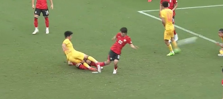 无缘亚运决赛!U23国足1-2韩国U23 王钰栋破门毛伟杰献助攻+伤退 无缘亚运决赛!U23国足1-2韩国U23 王钰栋破门毛伟杰献助攻+伤退